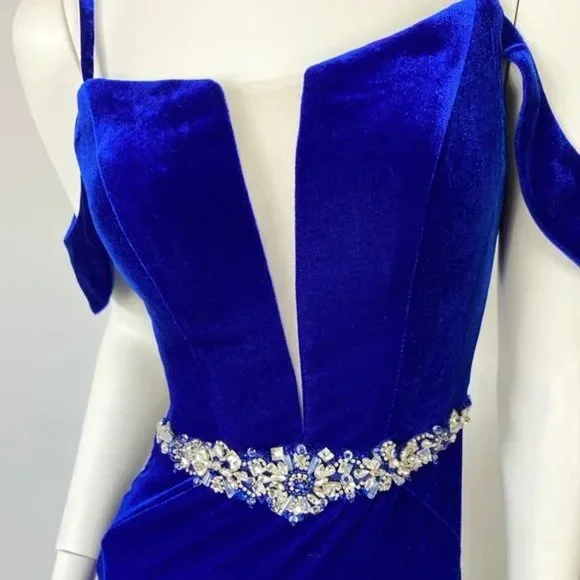 Ashley Lauren Velvet Off-Shoulder Evening Dress - Picture 4 of 7